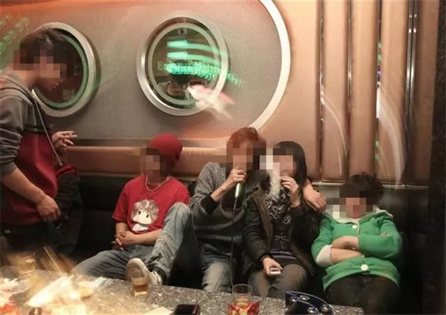 兒子發財後母親天天問他要錢,一聽孩子破產立馬掛掉電話