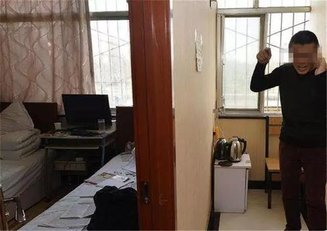 兒子發財後母親天天問他要錢,一聽孩子破產立馬掛掉電話