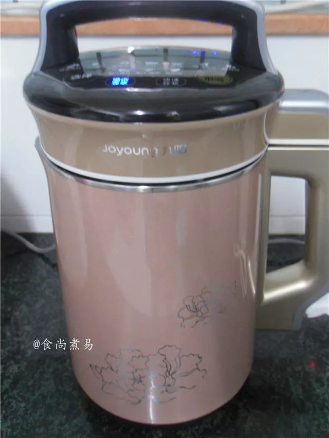 這款自製飲品,營養低脂,簡單快手,女人每天喝一杯,延緩皮膚衰老!