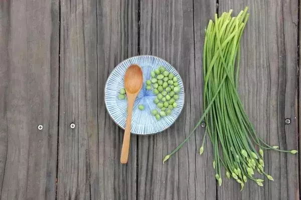 這5種「怪味菜」,消食護眼防腳氣!不吃的人虧大了