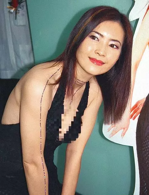 藍潔瑛,逼瘋她的不僅僅是被欺負,她經歷的比電視劇橋段還慘!
