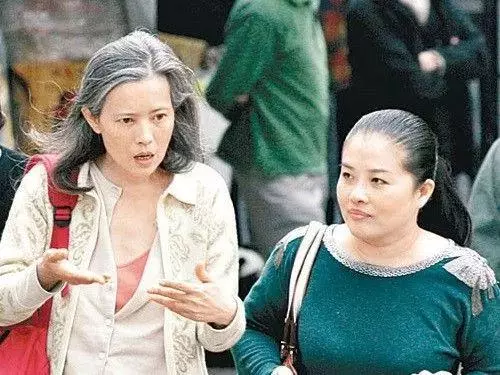 藍潔瑛,逼瘋她的不僅僅是被欺負,她經歷的比電視劇橋段還慘!