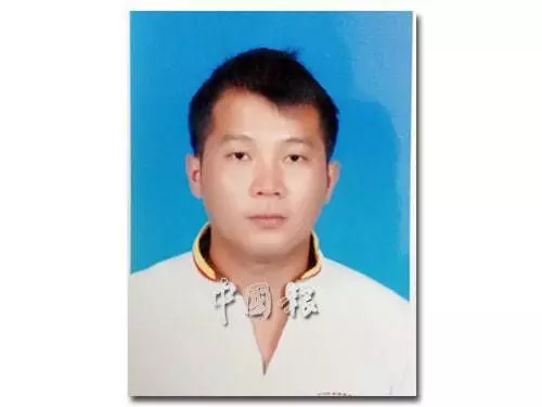 (大港)休旅車自動倒車,夾斃華裔修車員...R.I.P