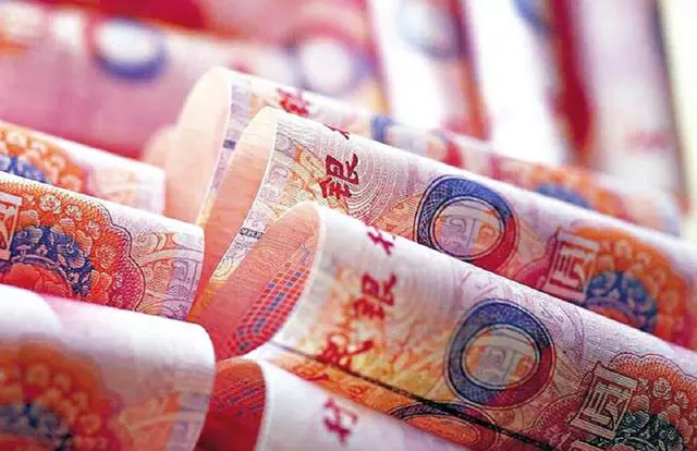 老婆生孩子岳母給兩萬紅包,看到小舅子朋友圈,我把錢退了回去