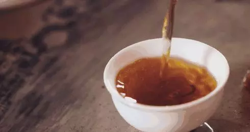 一頓二兩白酒,一天兩頓,對身體有什麼好處?