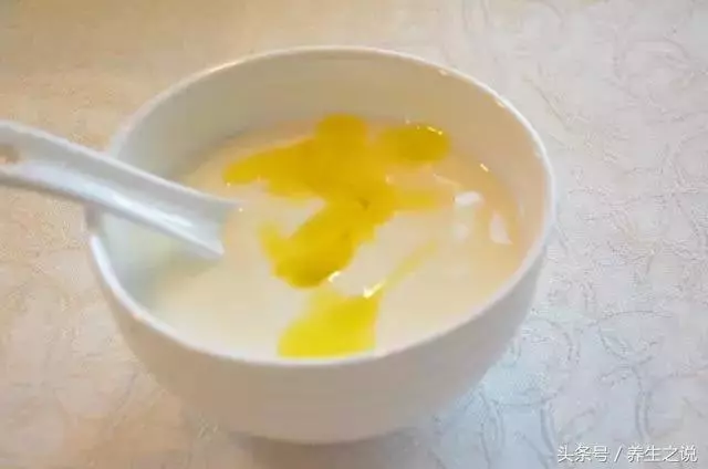 一頓二兩白酒,一天兩頓,對身體有什麼好處?