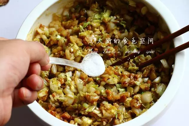 香噴噴的——醬肉大包子