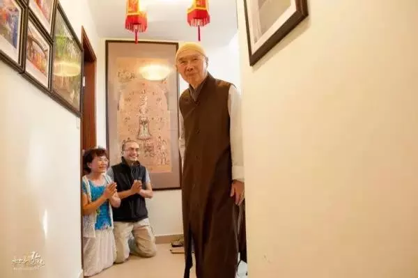 淨空老法師:真修行人身上有香味