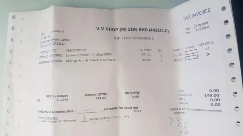 【原價的2倍!】臺灣遊客到KL Sentral這家黑店買手機,竟然被收RM394 服務費!