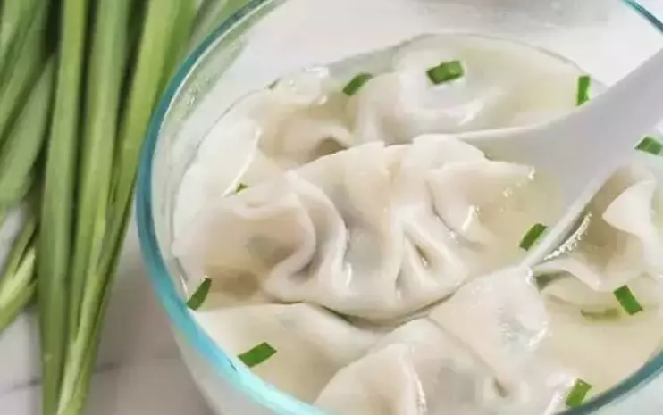 煮餃子的時候放這2樣,餃子不但不會壞,還會變的更加光滑鮮美