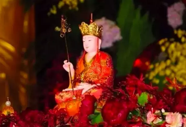 三種布施,助你平安富貴,得大智慧!