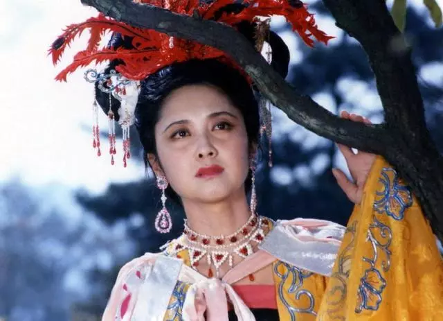 一生只演了一個角色紅了20年,如今59歲的她已捐贈100所希望小學!