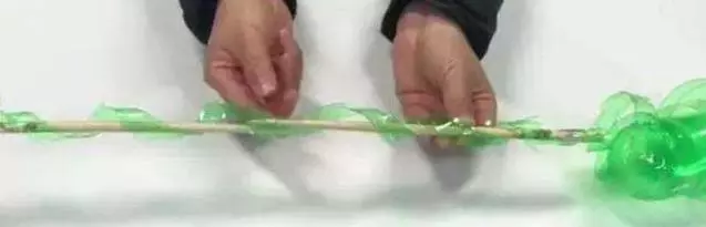 洗菜池堵了,別再花錢請人疏通了,只需一個塑料瓶,30秒輕鬆疏通 - YouTube