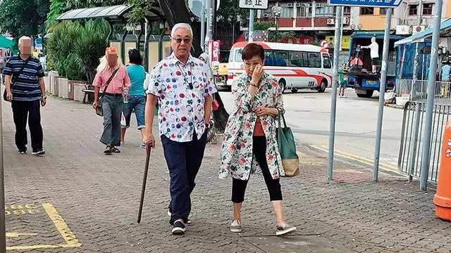 子女不及老伴!83歲TVB老戲骨身體不好幸得老伴不離不棄~~~