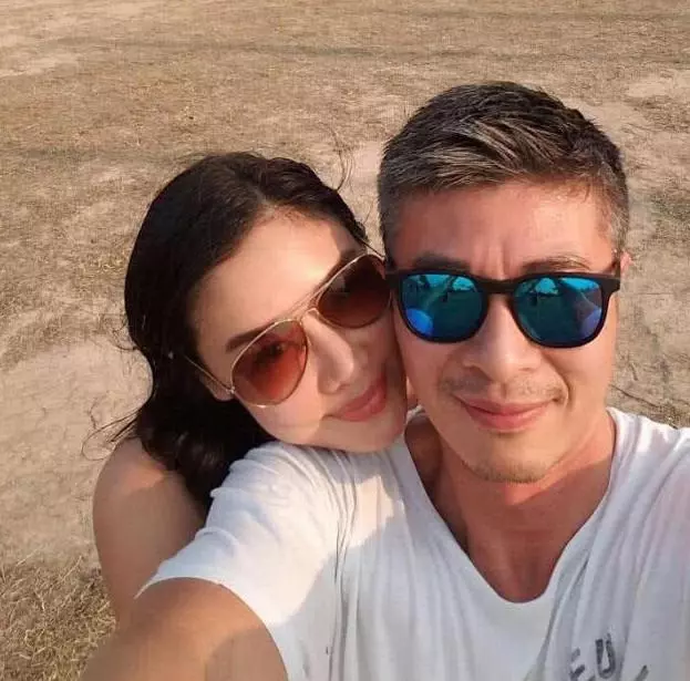各自安好!黎明享受照顧女兒的時光,樂基兒則買菜煮給老公吃~~~