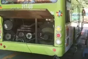 死亡車禍!撞大道緊急車道圍欄,女騎士傷重身亡