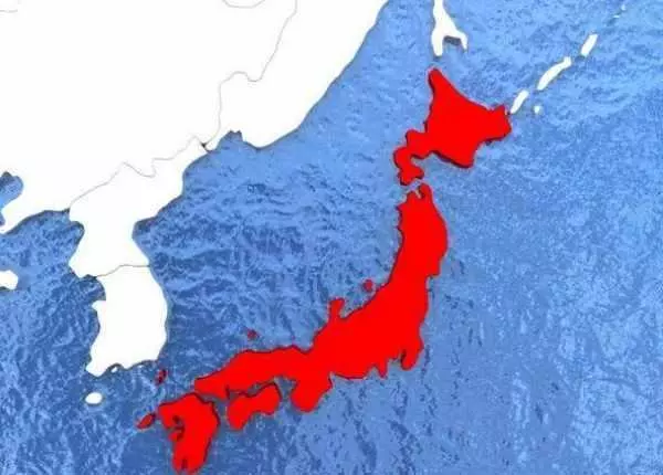 美國慫恿日本向俄開戰,武裝奪回四島,但安倍看到26萬俄軍後慫了