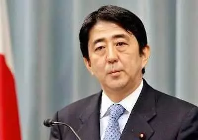 美國慫恿日本向俄開戰,武裝奪回四島,但安倍看到26萬俄軍後慫了