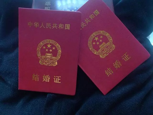 老公妹妹來家,老公讓我住酒店,證件忘記帶,返回到家我愣在原地