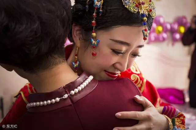 命運跟我開了個大玩笑,讓我做了別人的婆婆