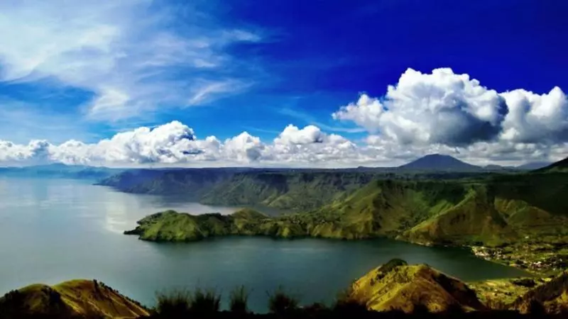 【印尼還可以這樣玩!】4天3夜玩轉印尼『Lake Toba』★鳥巢裡看風景+泡天然溫泉+東南亞最長瀑布超好玩!