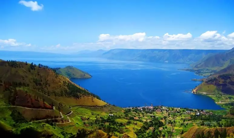 【印尼還可以這樣玩!】4天3夜玩轉印尼『Lake Toba』★鳥巢裡看風景+泡天然溫泉+東南亞最長瀑布超好玩!