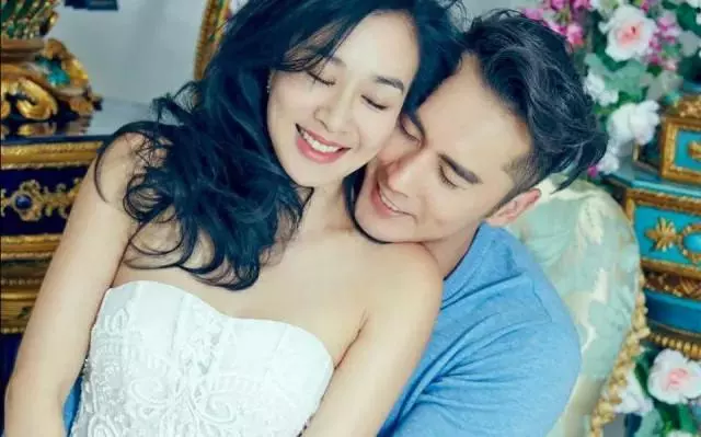 娛樂圈最著名「姐弟戀」現狀,這四對恩愛無比,而她憔悴又顯老