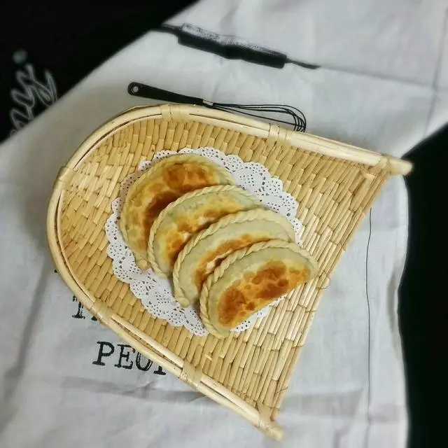 韭菜盒子14種做法,超級好吃,肉餡鮮嫩多汁,老人小孩都愛吃!
