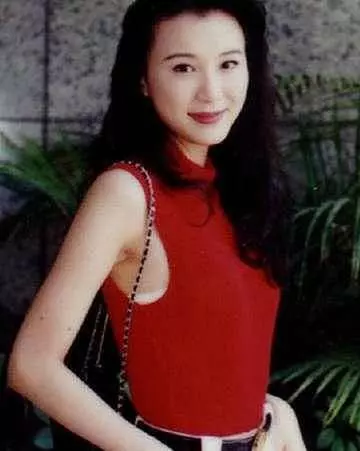 蕭薔「母子戀」曝光:高富帥男友竟然小她那麼多.....49歲的她如今變這樣!