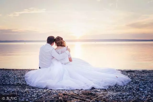 和老公結婚5年,用錢時發現私下嫁妝10萬轉到了小姑子的帳戶上,我列印了帳單,準備結束婚姻