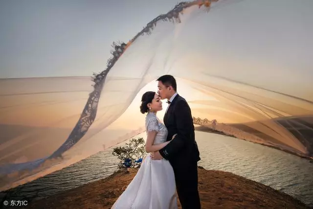 和老公結婚5年,用錢時發現私下嫁妝10萬轉到了小姑子的帳戶上,我列印了帳單,準備結束婚姻