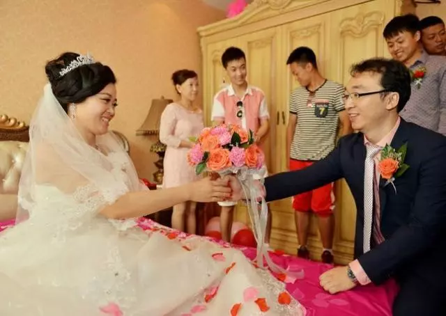 老大娘去城裡看兒子遭嫌棄,兒媳說房子是她娘家的,老大娘爆發了
