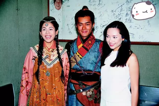 電影殺青宴!宣萱對古天樂笑得超幸福,網友呼:只有她配得上他~