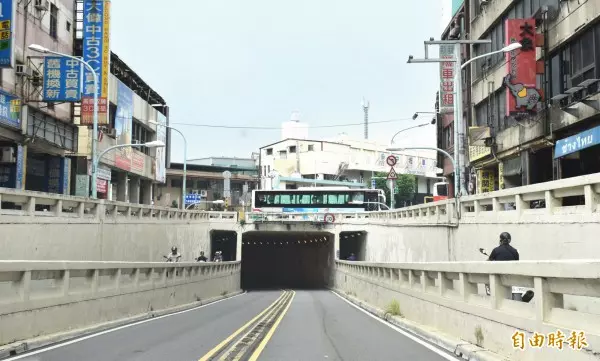 好康!中壢中興巷都更基地 96停車格這2 個月停免費