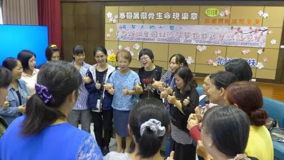 人間菩薩!83歲阿嬤「暖捐955萬」助單親媽媽 受訪揭「一路走來哭到沒眼淚」:沒有悲傷的權利 -