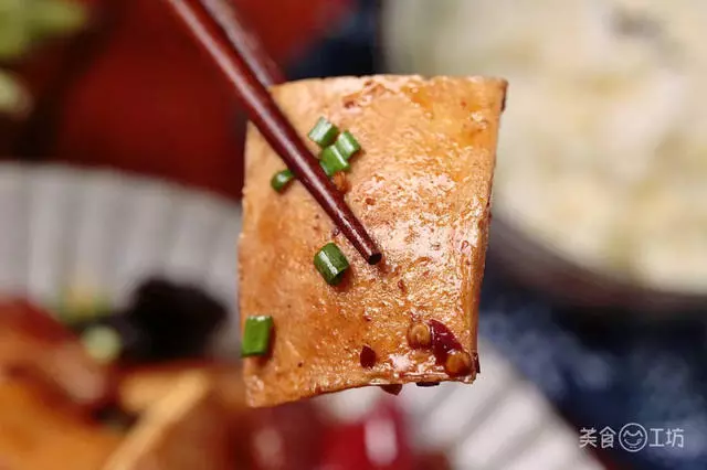比肉還香的豆腐做法,就著醬汁再下3碗飯