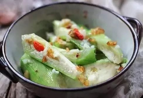 飯店大廚總結的絲瓜做法大全,簡單美味不重樣!
