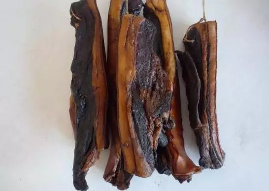 1分鐘就能學會的臘肉做法,越吃越想吃!