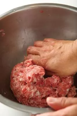 水煎包的超詳細做法,簡單美味,比夜市排長隊買的還要好吃!