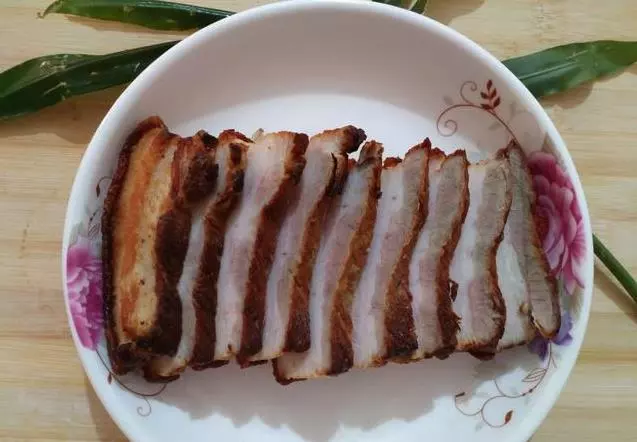 百年秘制的南乳香芋扣肉,正宗做法教給你,再也不用花錢在外面吃!