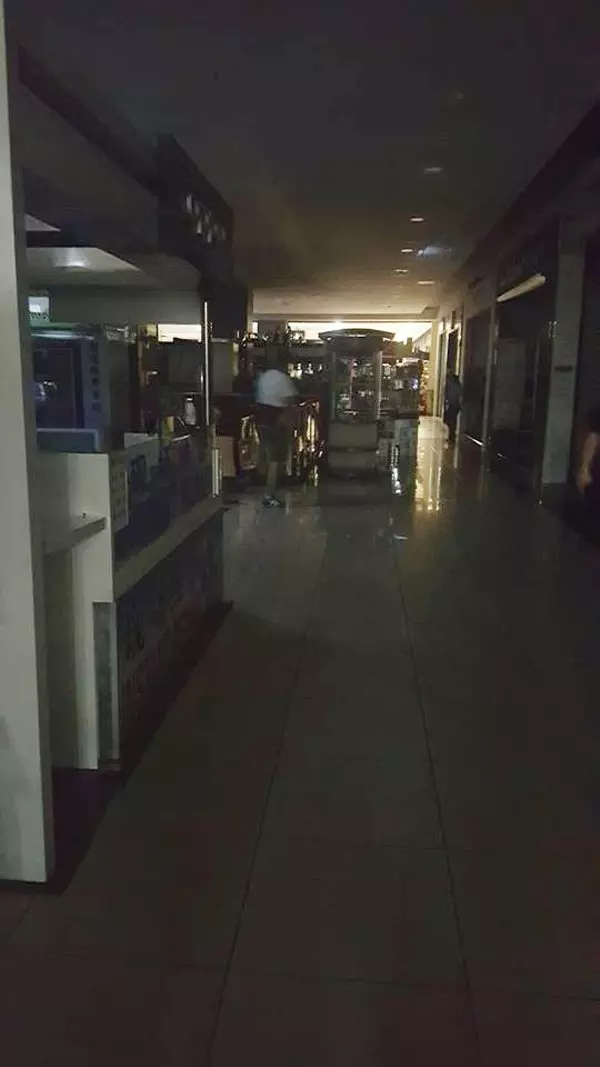 轉電站故障, 新山大停電引混亂-民眾困電梯-關卡大塞車