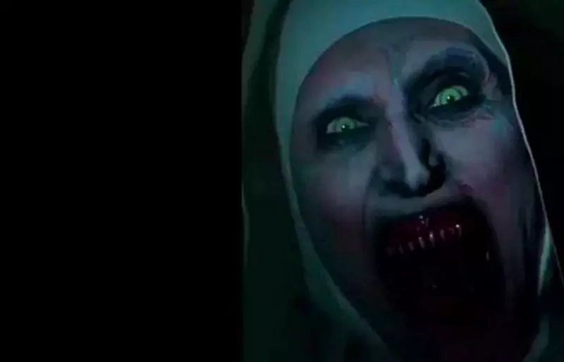 【The Nun 鬼修女原來長這樣!】卸妝後完全是「不會紅」的長相!網友:戲外也很恐怖啊!