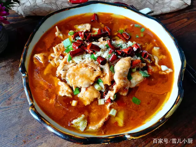 水煮肉片的家常做法,做法簡單,麻辣鮮香,最宜下飯!