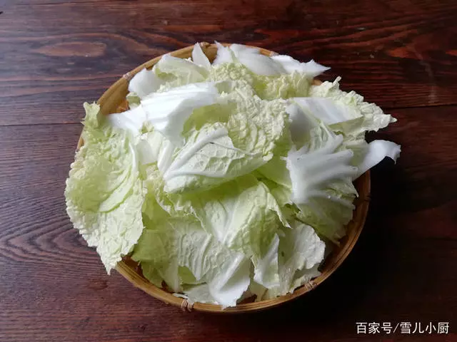 水煮肉片的家常做法,做法簡單,麻辣鮮香,最宜下飯!