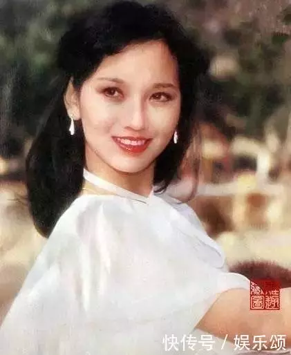 林青霞三個女兒和趙雅芝三個兒子對比,網友:這差距不是一般的大!