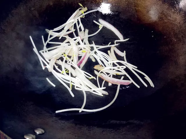 愛吃炒麵一定要收藏,教你一招,炒出來的麵條不粘不成坨,真香!