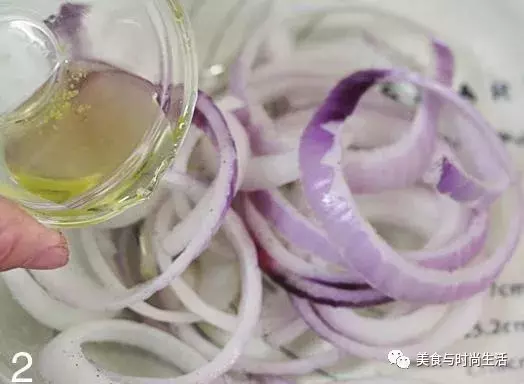 酥炸洋蔥圈,按這個訣竅炸出來的洋蔥圈更酥脆可口,是不能錯過的美味哦!