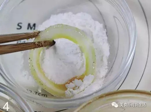 酥炸洋蔥圈,按這個訣竅炸出來的洋蔥圈更酥脆可口,是不能錯過的美味哦!