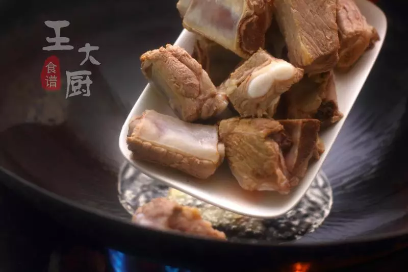 排骨也可以這樣做,很多人沒這麼吃過,簡單好吃,一次就會愛上的