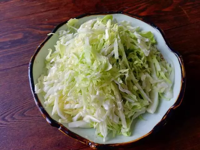 包菜不一樣的做法,很多人沒吃過,絕對的下飯菜,要記得收藏